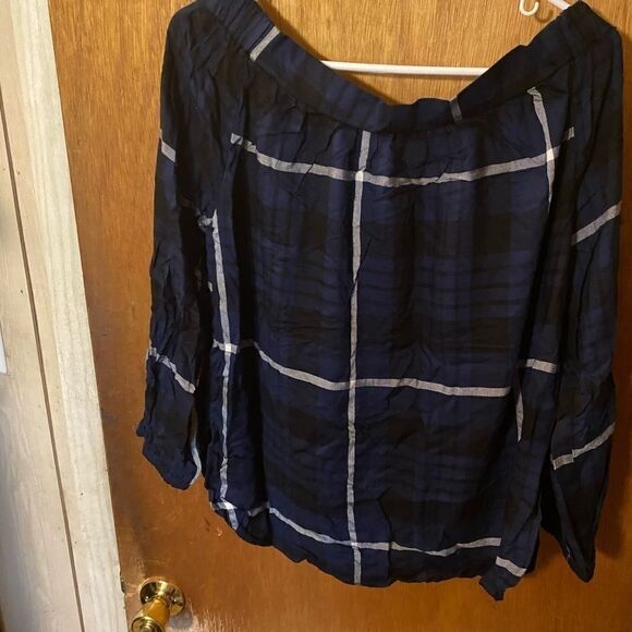 Plaid top - Picture 2 of 4